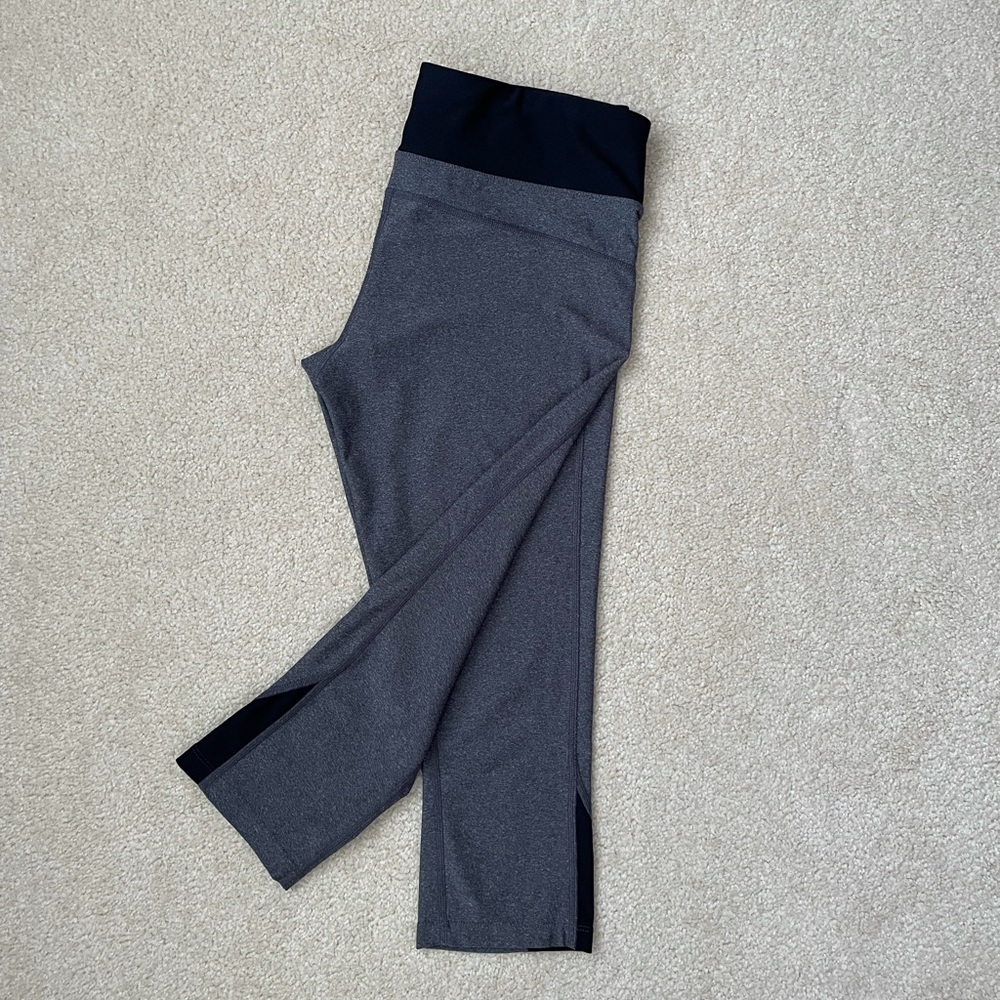 Cropped Leggings - Small